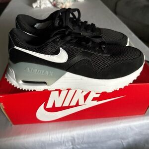 Nike Air Max Black and White Athletic Shoes